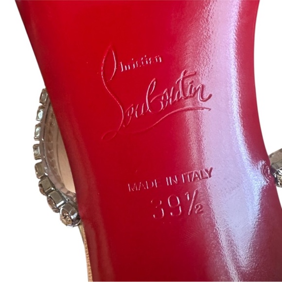 Christian Louboutin Just Queen 70mm
Crystal sandal heels RETAIL 1,295 - Picture 10 of 12